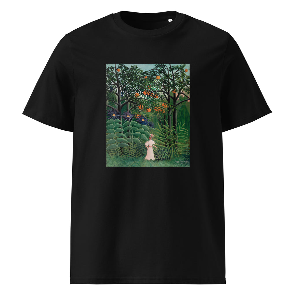 Black T-shirt Woman Walking In An Exotic Forest Femme Se Promenant Dans Une Foret Exotique Premium
